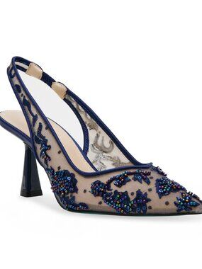 #40 Women's Nikki Heels